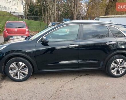 Черный Киа Niro, объемом двигателя 0 л и пробегом 125 тыс. км за 19300 $, фото 2 на Automoto.ua
