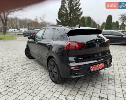Чорний Кіа Niro, об'ємом двигуна 0 л та пробігом 109 тис. км за 17499 $, фото 56 на Automoto.ua