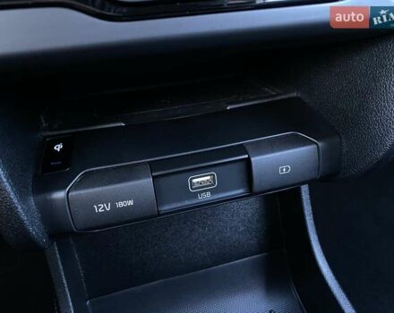 Черный Киа Niro, объемом двигателя 0 л и пробегом 93 тыс. км за 22700 $, фото 7 на Automoto.ua