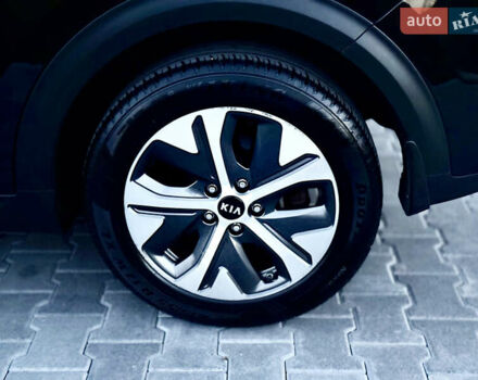 Черный Киа Niro, объемом двигателя 0 л и пробегом 165 тыс. км за 16999 $, фото 33 на Automoto.ua
