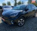 Чорний Кіа Niro, об'ємом двигуна 0 л та пробігом 88 тис. км за 21900 $, фото 13 на Automoto.ua
