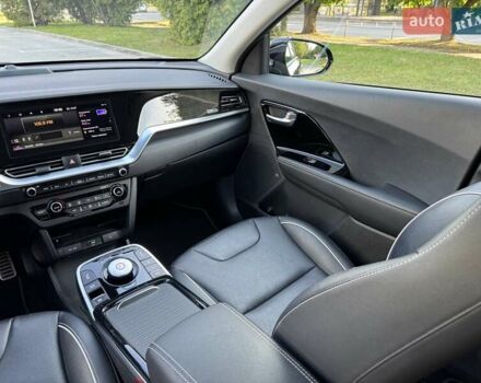 Черный Киа Niro, объемом двигателя 0 л и пробегом 98 тыс. км за 20999 $, фото 34 на Automoto.ua