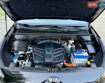 Киа Niro 2020 в Бердичеве на Automoto.ua Черный Киа Niro, объемом двигателя 0 л и пробегом 128 тыс. км за 16700 $, фото 94 на Automoto.ua