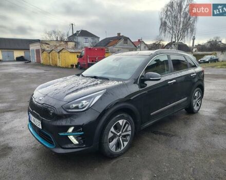 Чорний Кіа Niro, об'ємом двигуна 0 л та пробігом 146 тис. км за 18900 $, фото 2 на Automoto.ua