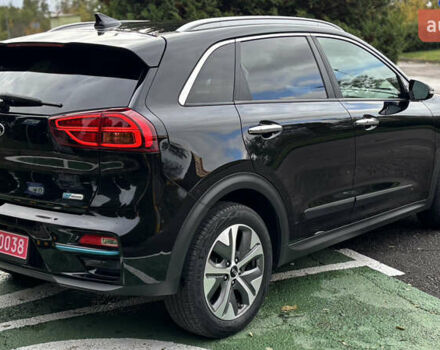 Чорний Кіа Niro, об'ємом двигуна 0 л та пробігом 110 тис. км за 19500 $, фото 47 на Automoto.ua