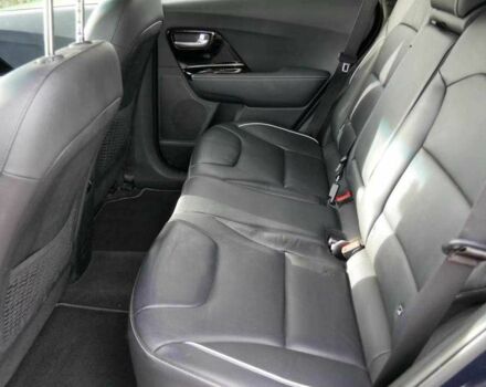 Черный Киа Niro, объемом двигателя 0 л и пробегом 104 тыс. км за 20775 $, фото 5 на Automoto.ua