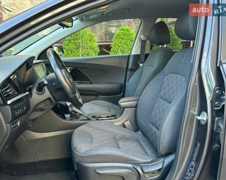 Черный Киа Niro, объемом двигателя 1.58 л и пробегом 67 тыс. км за 23800 $, фото 14 на Automoto.ua