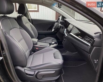 Чорний Кіа Niro, об'ємом двигуна 0 л та пробігом 96 тис. км за 20600 $, фото 1 на Automoto.ua