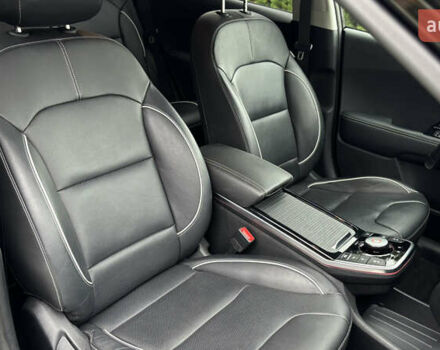 Чорний Кіа Niro, об'ємом двигуна 0 л та пробігом 110 тис. км за 19500 $, фото 62 на Automoto.ua