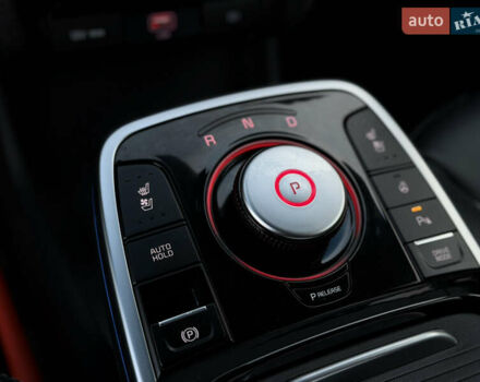 Черный Киа Niro, объемом двигателя 0 л и пробегом 142 тыс. км за 18900 $, фото 44 на Automoto.ua