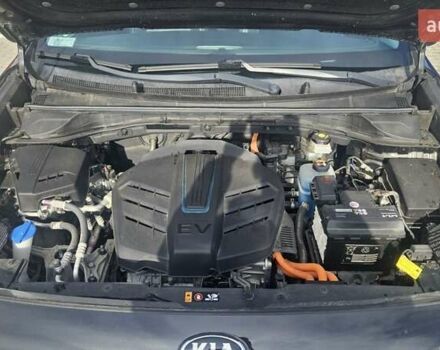Черный Киа Niro, объемом двигателя 0 л и пробегом 121 тыс. км за 18500 $, фото 13 на Automoto.ua