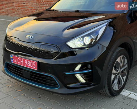Киа Niro 2020 в Тернополе на Automoto.ua Черный Киа Niro, объемом двигателя 0 л и пробегом 92 тыс. км за 19899 $, фото 6 на Automoto.ua