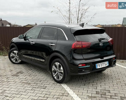Черный Киа Niro, объемом двигателя 0 л и пробегом 61 тыс. км за 19300 $, фото 10 на Automoto.ua