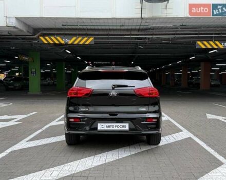 Чорний Кіа Niro, об'ємом двигуна 0 л та пробігом 89 тис. км за 22990 $, фото 5 на Automoto.ua