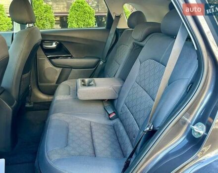 Черный Киа Niro, объемом двигателя 1.58 л и пробегом 67 тыс. км за 23800 $, фото 9 на Automoto.ua
