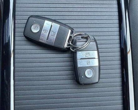 Черный Киа Niro, объемом двигателя 0 л и пробегом 111 тыс. км за 18900 $, фото 32 на Automoto.ua
