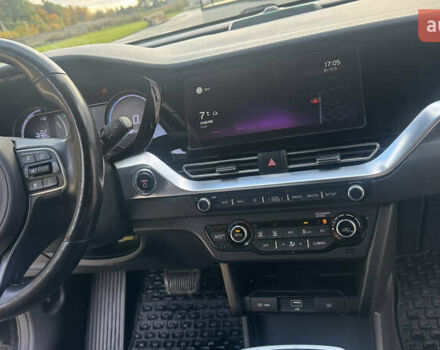 Киа Niro 2020 в Луцке на Automoto.ua Черный Киа Niro, объемом двигателя 0 л и пробегом 155 тыс. км за 19700 $, фото 17 на Automoto.ua
