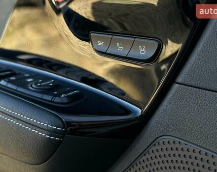 Чорний Кіа Niro, об'ємом двигуна 0 л та пробігом 68 тис. км за 24200 $, фото 5 на Automoto.ua