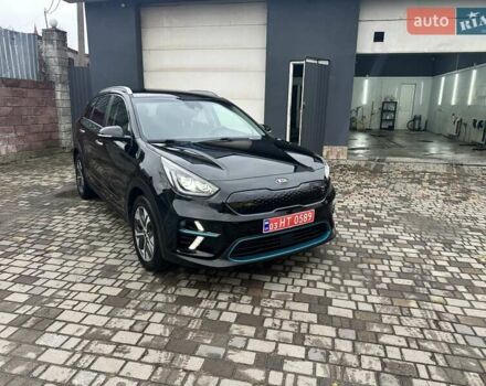 Чорний Кіа Niro, об'ємом двигуна 0 л та пробігом 104 тис. км за 20923 $, фото 9 на Automoto.ua
