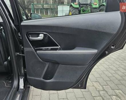 Черный Киа Niro, объемом двигателя 0 л и пробегом 139 тыс. км за 19800 $, фото 26 на Automoto.ua