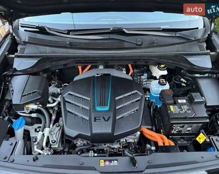 Чорний Кіа Niro, об'ємом двигуна 0 л та пробігом 126 тис. км за 19500 $, фото 18 на Automoto.ua