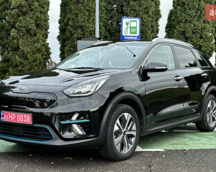Чорний Кіа Niro, об'ємом двигуна 0 л та пробігом 110 тис. км за 19500 $, фото 19 на Automoto.ua