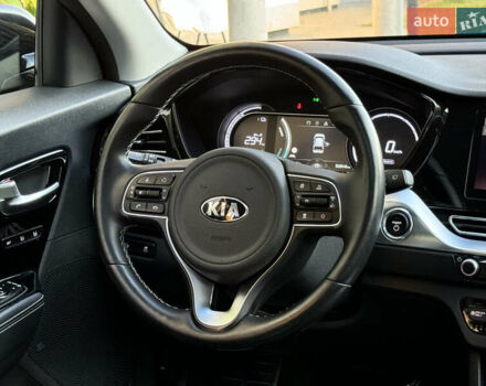 Черный Киа Niro, объемом двигателя 0 л и пробегом 50 тыс. км за 23499 $, фото 69 на Automoto.ua