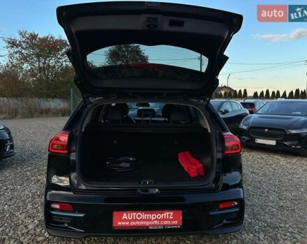 Чорний Кіа Niro, об'ємом двигуна 0 л та пробігом 35 тис. км за 24400 $, фото 85 на Automoto.ua