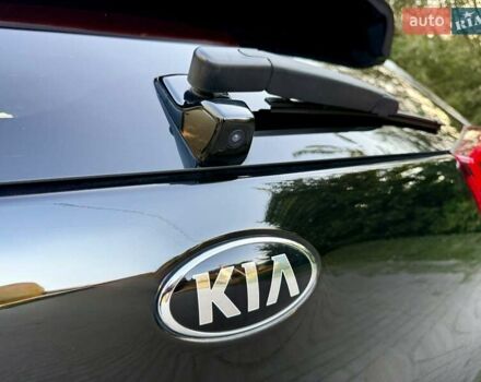 Киа Niro 2020 в Бердичеве на Automoto.ua Черный Киа Niro, объемом двигателя 0 л и пробегом 128 тыс. км за 16700 $, фото 35 на Automoto.ua