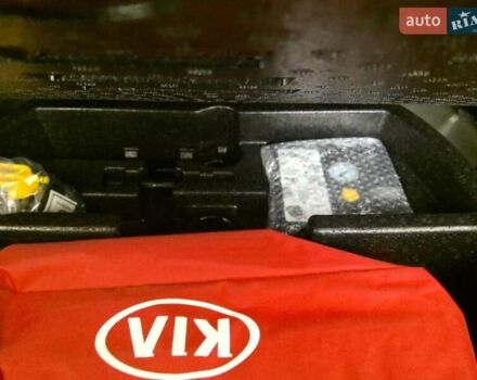 Черный Киа Niro, объемом двигателя 0 л и пробегом 122 тыс. км за 18900 $, фото 6 на Automoto.ua