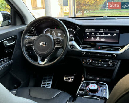 Черный Киа Niro, объемом двигателя 0 л и пробегом 50 тыс. км за 23499 $, фото 68 на Automoto.ua