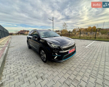 Черный Киа Niro, объемом двигателя 0 л и пробегом 128 тыс. км за 19600 $, фото 3 на Automoto.ua