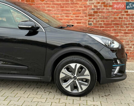 Черный Киа Niro, объемом двигателя 0 л и пробегом 92 тыс. км за 19899 $, фото 6 на Automoto.ua