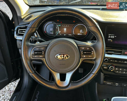Черный Киа Niro, объемом двигателя 0 л и пробегом 112 тыс. км за 19999 $, фото 27 на Automoto.ua