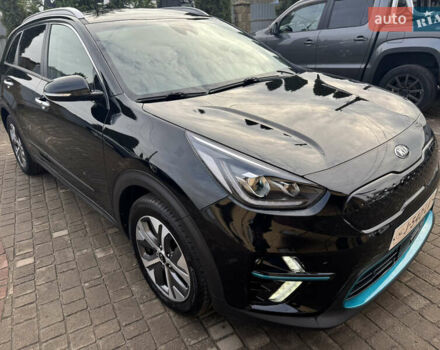 Чорний Кіа Niro, об'ємом двигуна 0 л та пробігом 164 тис. км за 18400 $, фото 11 на Automoto.ua