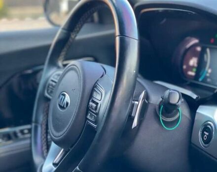 Черный Киа Niro, объемом двигателя 0 л и пробегом 109 тыс. км за 19450 $, фото 20 на Automoto.ua