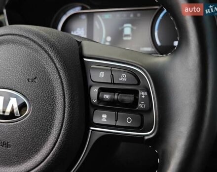 Черный Киа Niro, объемом двигателя 0 л и пробегом 115 тыс. км за 19999 $, фото 34 на Automoto.ua