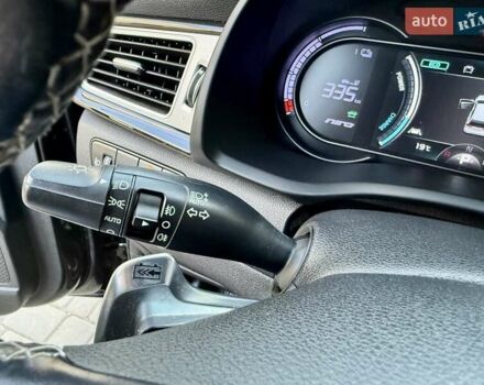 Черный Киа Niro, объемом двигателя 0 л и пробегом 128 тыс. км за 16800 $, фото 54 на Automoto.ua