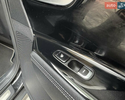 Чорний Кіа Niro, об'ємом двигуна 0 л та пробігом 109 тис. км за 17499 $, фото 18 на Automoto.ua