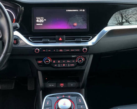 Черный Киа Niro, объемом двигателя 0 л и пробегом 110 тыс. км за 19250 $, фото 26 на Automoto.ua