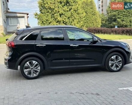 Черный Киа Niro, объемом двигателя 0 л и пробегом 98 тыс. км за 20999 $, фото 9 на Automoto.ua
