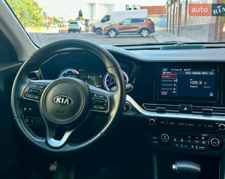 Черный Киа Niro, объемом двигателя 1.58 л и пробегом 67 тыс. км за 23800 $, фото 12 на Automoto.ua
