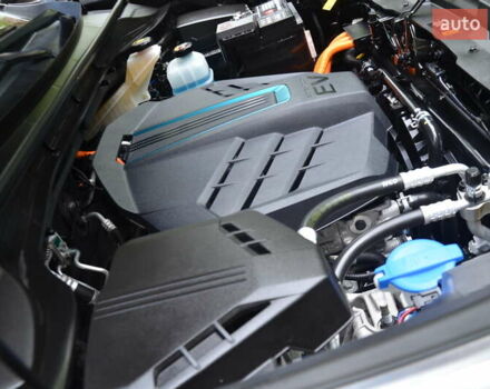Черный Киа Niro, объемом двигателя 0 л и пробегом 76 тыс. км за 17550 $, фото 68 на Automoto.ua