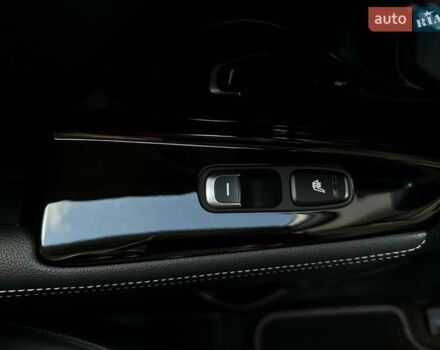 Черный Киа Niro, объемом двигателя 0 л и пробегом 80 тыс. км за 23400 $, фото 76 на Automoto.ua