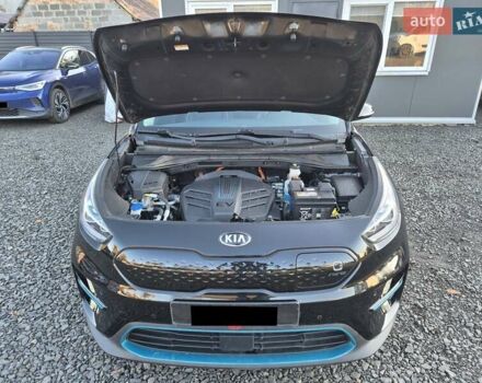 Черный Киа Niro, объемом двигателя 0 л и пробегом 132 тыс. км за 19449 $, фото 8 на Automoto.ua