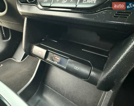 Киа Niro 2020 в Трускавце на Automoto.ua Черный Киа Niro, объемом двигателя 0 л и пробегом 97 тыс. км за 16999 $, фото 50 на Automoto.ua