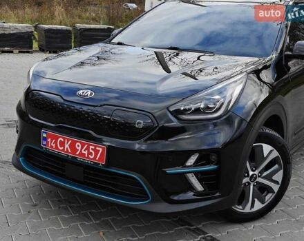 Чорний Кіа Niro, об'ємом двигуна 0 л та пробігом 115 тис. км за 20700 $, фото 3 на Automoto.ua