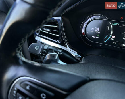 Чорний Кіа Niro, об'ємом двигуна 0 л та пробігом 144 тис. км за 19500 $, фото 51 на Automoto.ua