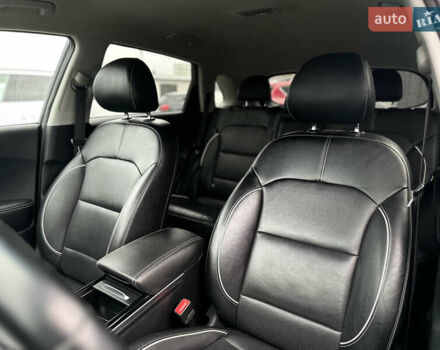 Черный Киа Niro, объемом двигателя 0 л и пробегом 158 тыс. км за 17800 $, фото 19 на Automoto.ua