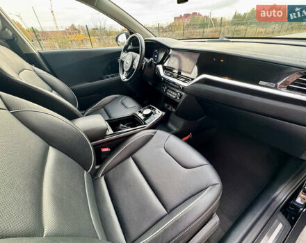 Черный Киа Niro, объемом двигателя 0 л и пробегом 128 тыс. км за 19600 $, фото 23 на Automoto.ua